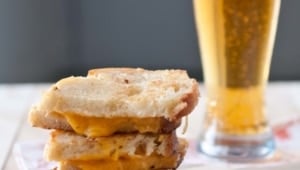 https://domesticfits.com/wp-content/uploads/2012/08/Brown-Butter-Grilled-Beer-Cheese-Sandwich-300x170.jpg