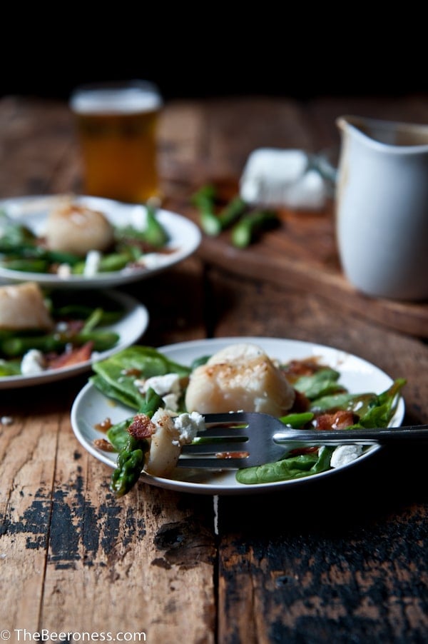 Beer Brined Scallops over Spinach Salad With Bacon Stout Vinaigrette 3