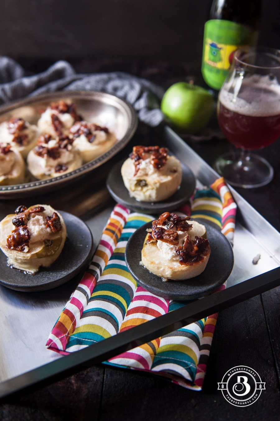 baked-apples-with-wild-ale-mascarpone-and-beer-candied-pecans4