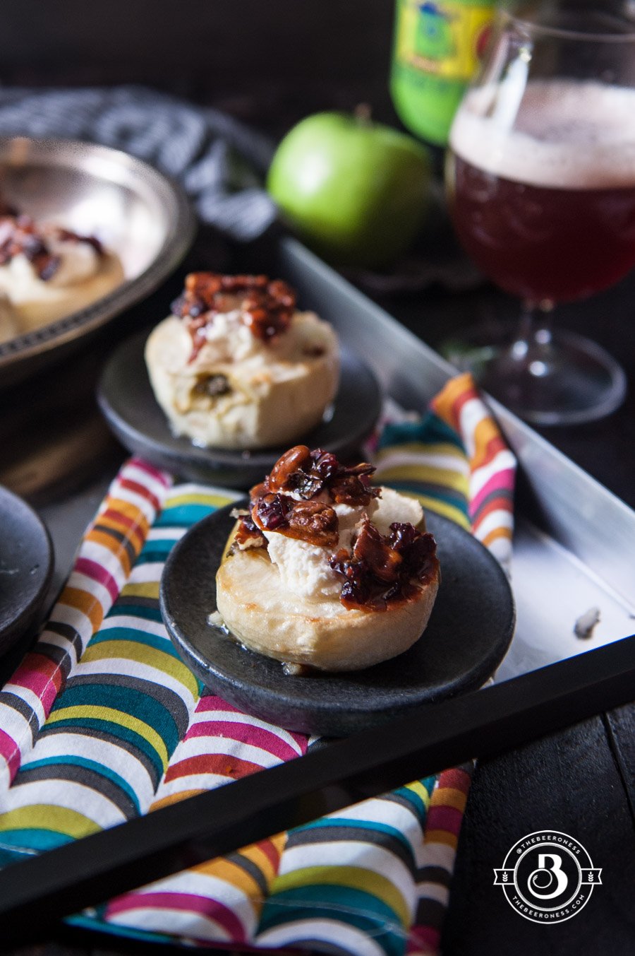 baked-apples-with-wild-ale-mascarpone-and-beer-candied-pecans7