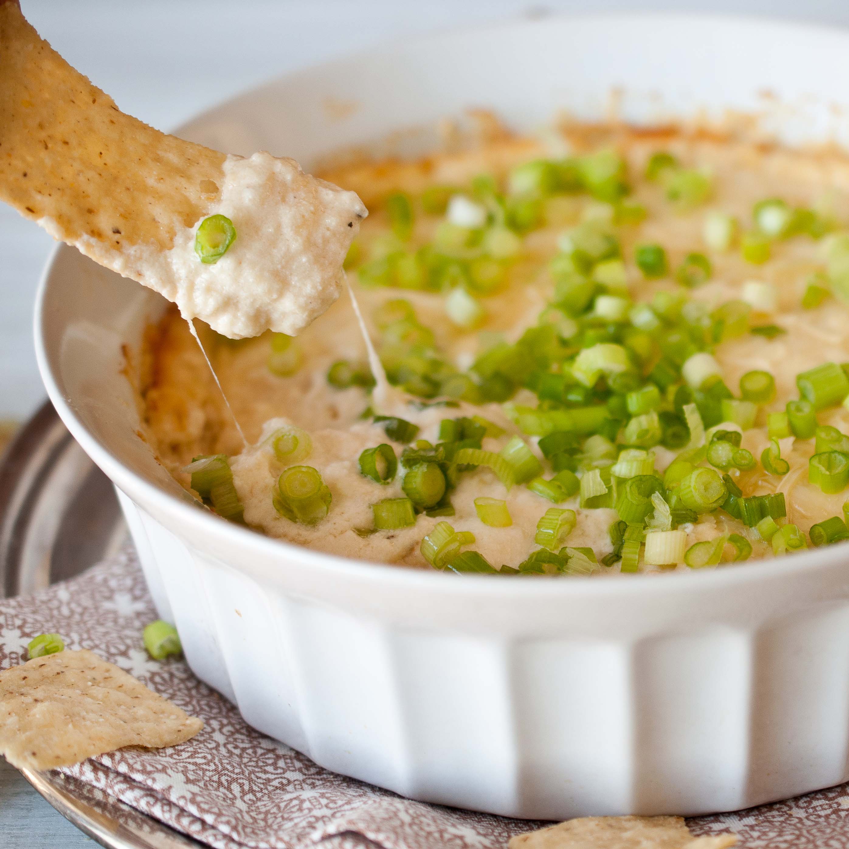 Garlicky Beer Cheese Dip – Chef Shamy