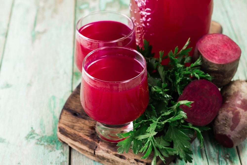 Beetroot Juice 7 benefits, 4 side effects & 4 uses (+Recipe)