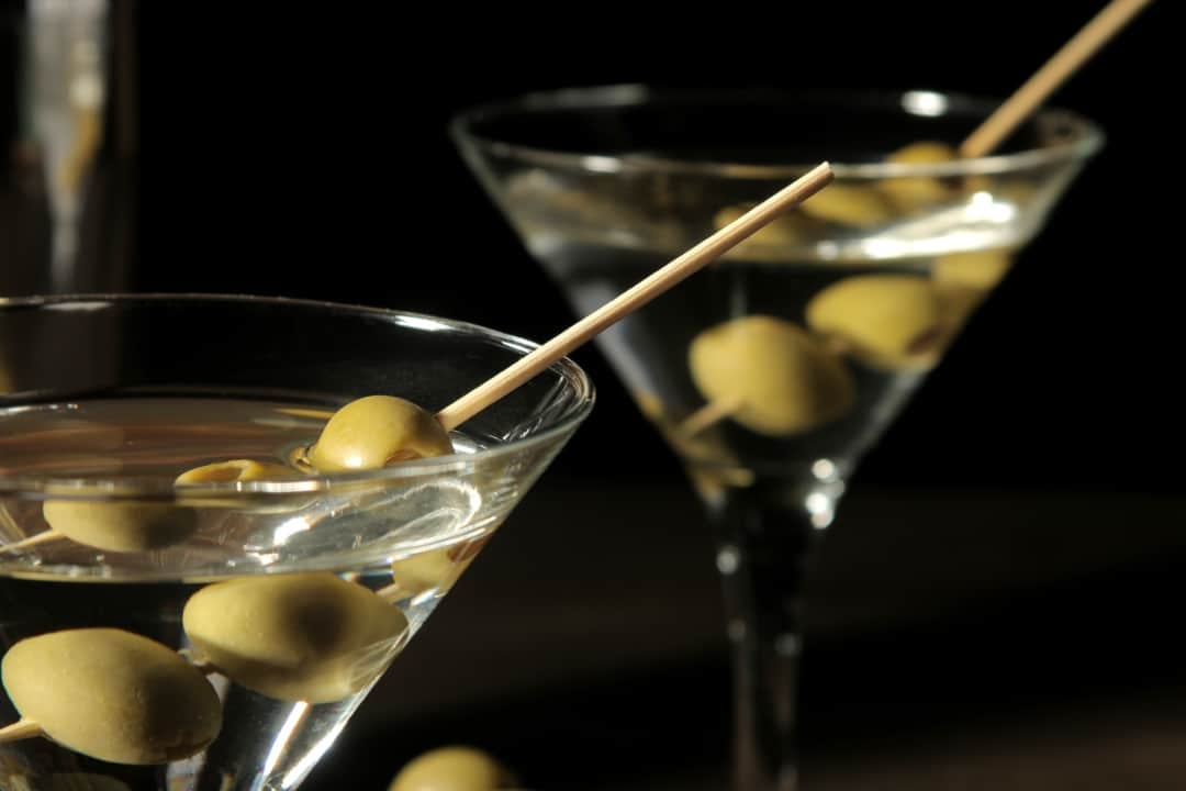 Dirty Martini Best Cocktail Recipe + 5 Delicious Variations